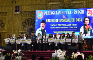 HUT ke-79 PGRI dan Peringatan Hari Guru Nasional 2024 Tingkat Jatim