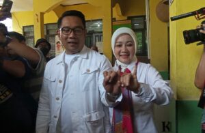 Ridwan Kamil Nyoblos di Bandung