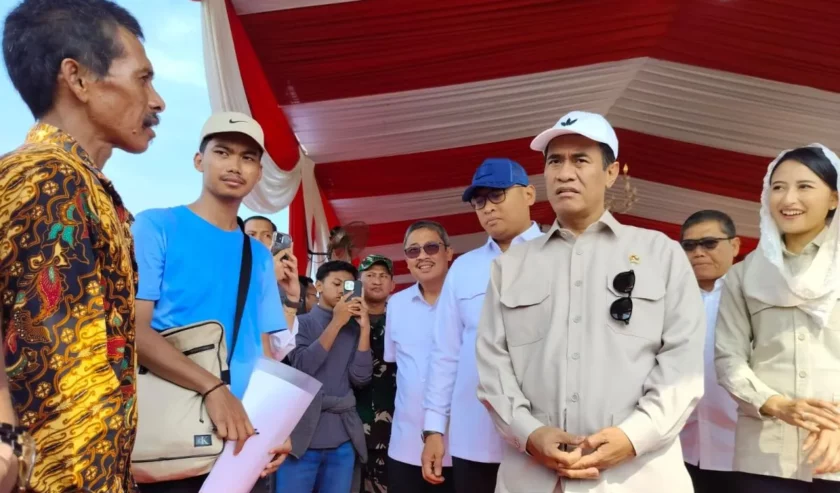 Mentan Kunjungi Petani Gresik, Pastikan Harga Gabah Petani Rp6.500/Kg